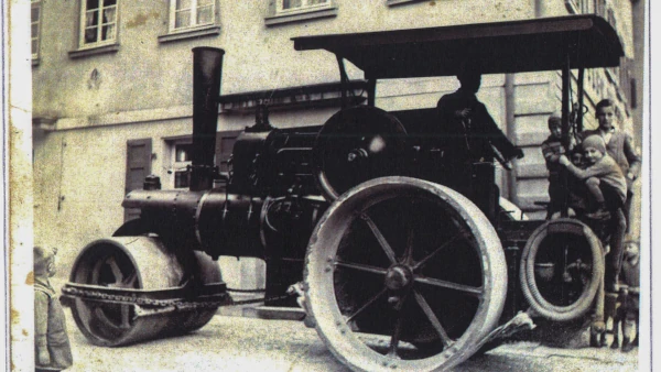 Historisches Foto 1933 — Gründung